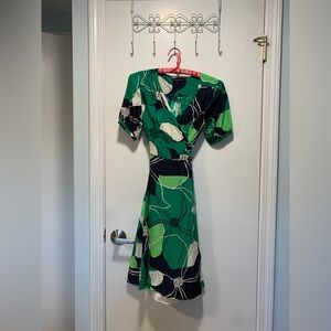 Banana Republic Green, Cream and Navy Floral Patterned Wrap Midi Dress